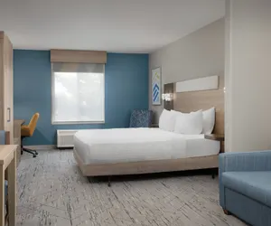 Photo 5 - Holiday Inn Express Hotel & Suites Chambersburg by IHG