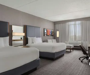 Photo 5 - Courtyard by Marriott Louisville Airport