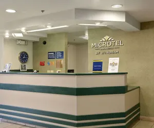 Photo 3 - Microtel Inn & Suites by Wyndham Lodi/North Stockton