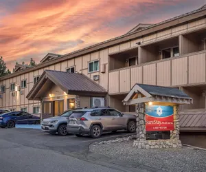 Photo 2 - SureStay Plus Hotel by Best Western Mammoth Lakes