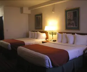 Photo 4 - Catalina Inn