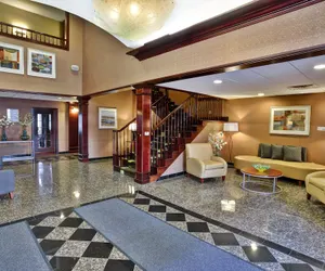 Photo 4 - Holiday Inn Express Hotel & Suites Woodhaven by IHG