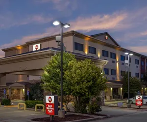 Photo 2 - Best Western Plus Shamrock Inn & Suites