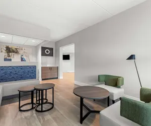 Photo 4 - Best Western Plus Lower South End