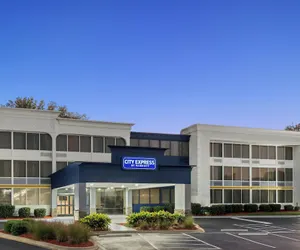 Photo 2 - City Express by Marriott Charlotte South End