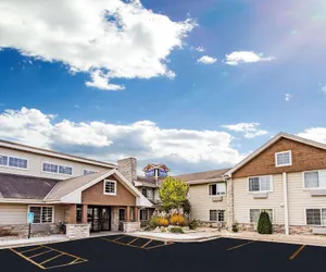 Photo 2 - AmericInn by Wyndham Hotel and Suites Long Lake
