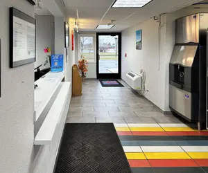 Photo 3 - Motel 6 Oshkosh, WI