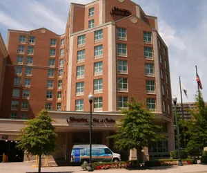 Photo 2 - Hampton Inn & Suites Arlington Crystal City DCA