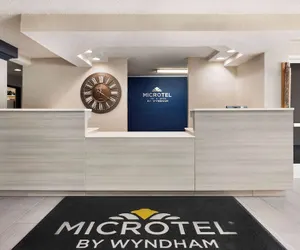 Photo 4 - Microtel Inn & Suites by Wyndham Florence/Cincinnati Airport