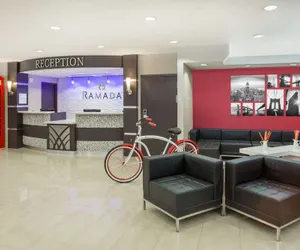 Photo 3 - Ramada by Wyndham Miami Springs/Miami International Airport