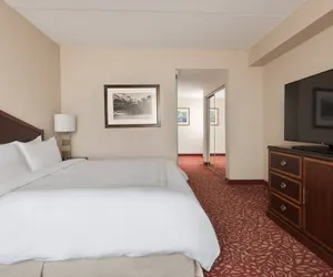 Photo 3 - Chicago Marriott Northwest