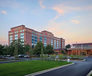 Photo 2 - Chicago Marriott Northwest