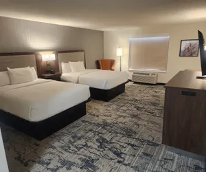 Photo 5 - La Quinta Inn & Suites by Wyndham Milwaukee SW New Berlin