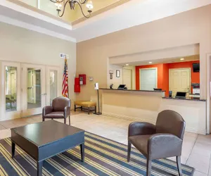 Photo 3 - Hawthorn Extended Stay by Wyndham DFW Airport North
