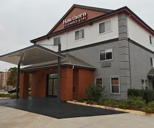 Photo 2 - Hawthorn Extended Stay by Wyndham DFW Airport North