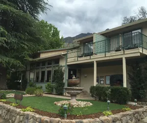 Photo 2 - Cedar Lodge