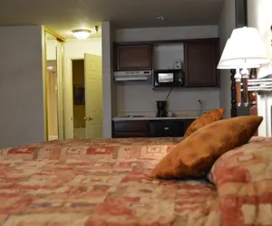 Photo 5 - Cedar Lodge