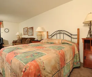 Photo 3 - Keystone Lakeside Village by Keystone Resort