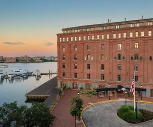 Photo 2 - The Inn at Henderson's Wharf, an Ascend Collection Hotel