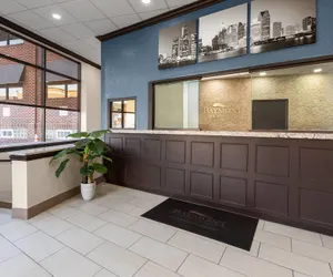 Photo 3 - Baymont by Wyndham Downtown Detroit