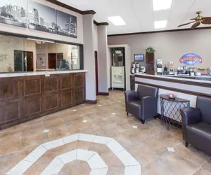 Photo 3 - Baymont by Wyndham Downtown Detroit