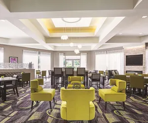 Photo 4 - La Quinta Inn & Suites by Wyndham Dallas Plano West