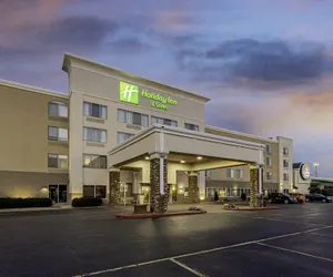 Photo 2 - Holiday Inn & Suites Wausau-Rothschild by IHG