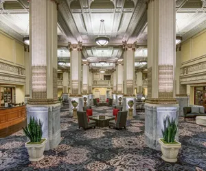 Photo 4 - Embassy Suites by Hilton Portland Downtown