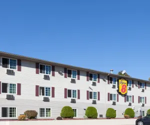 Photo 2 - Super 8 by Wyndham Johnstown/Gloversville