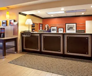 Photo 5 - Hampton Inn & Suites Cleveland/Independence