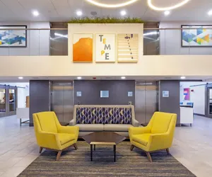 Photo 2 - Holiday Inn Express & Suites Phoenix - Tempe by IHG