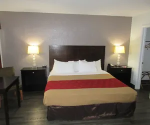 Photo 3 - Fort Lauderdale Gardens Inn & Suites