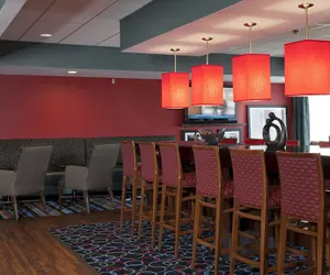 Photo 4 - Hampton Inn Grand Rapids-South