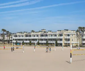 Photo 2 - Beach House Hotel at Hermosa Beach