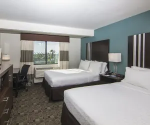 Photo 4 - Holiday Inn Express Hotel & Suites Carlsbad Beach, an IHG Hotel