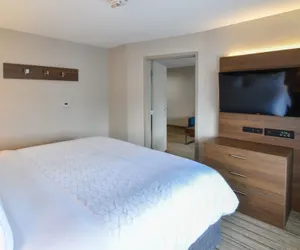 Photo 4 - Holiday Inn Express & Suites Indianapolis Northwest by IHG