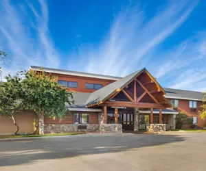 Photo 2 - AmericInn by Wyndham Chamberlain - Conference Center