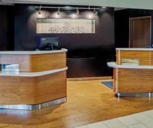 Photo 3 - Courtyard by Marriott Springfield