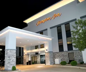 Photo 2 - Hampton Inn Bloomington West