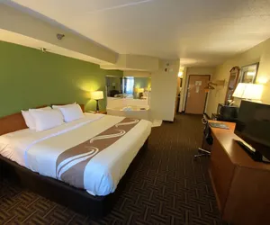 Photo 3 - Quality Inn Bolingbrook I-55