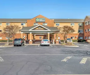 Photo 2 - Extended Stay America Select Suites - Chesapeake - Churchland Blvd.