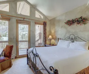 Photo 5 - Elkhorn Lodge