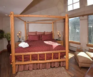 Photo 3 - Elkhorn Lodge