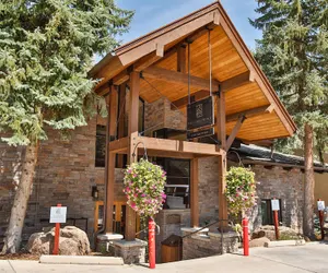 Photo 4 - The Crestwood Condominiums
