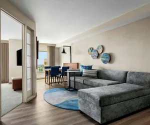 Photo 2 - Anaheim Marriott Suites