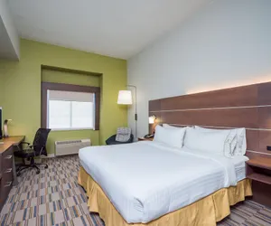 Photo 4 - Holiday Inn Express Hotel & Suites Quakertown, an IHG Hotel