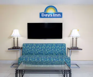 Photo 3 - Days Inn by Wyndham Chipley