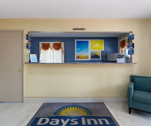 Photo 4 - Days Inn by Wyndham Chipley