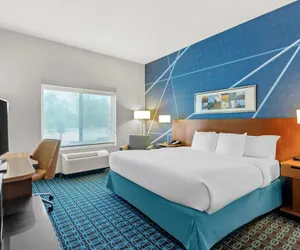 Photo 2 - Comfort Inn & Suites Berea