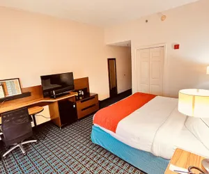 Photo 5 - Comfort Inn & Suites